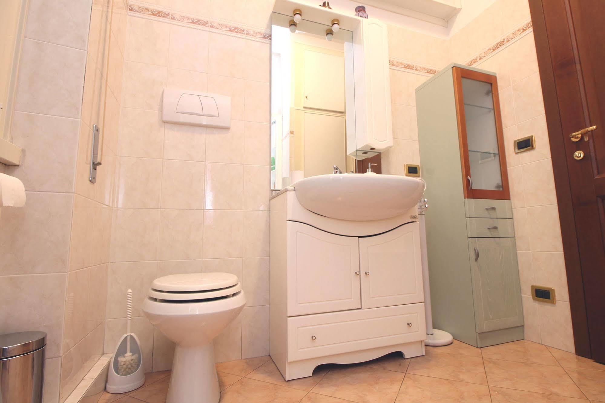 Anastasio Ii 3*
